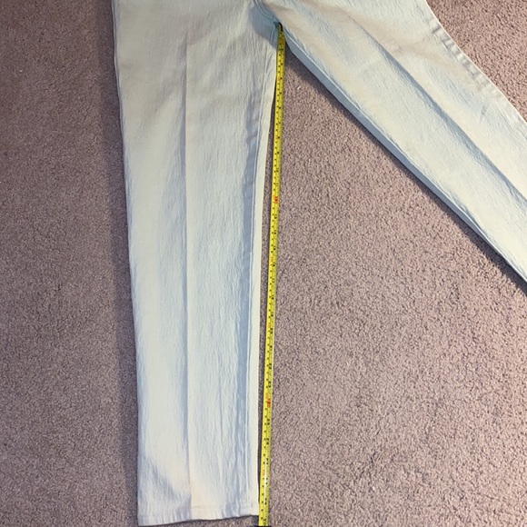 Beautiful LIGHT GREEN JEANS - Picture 5 of 11